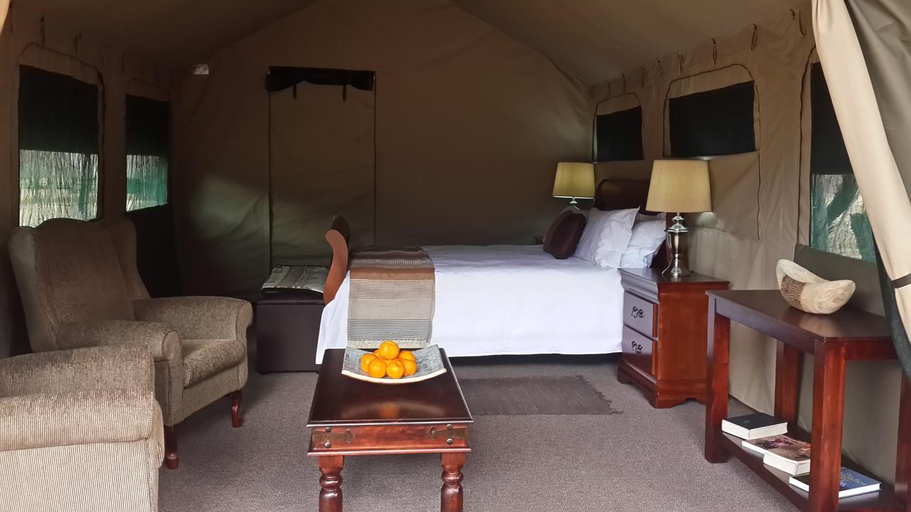 Harties Is Africa Safari Lodge Kosmos Exteriör bild