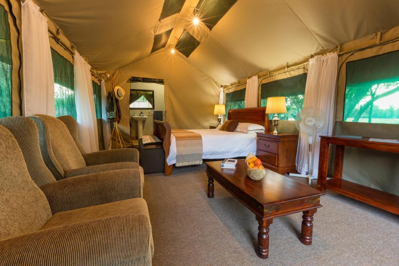 Harties Is Africa Safari Lodge Kosmos Exteriör bild