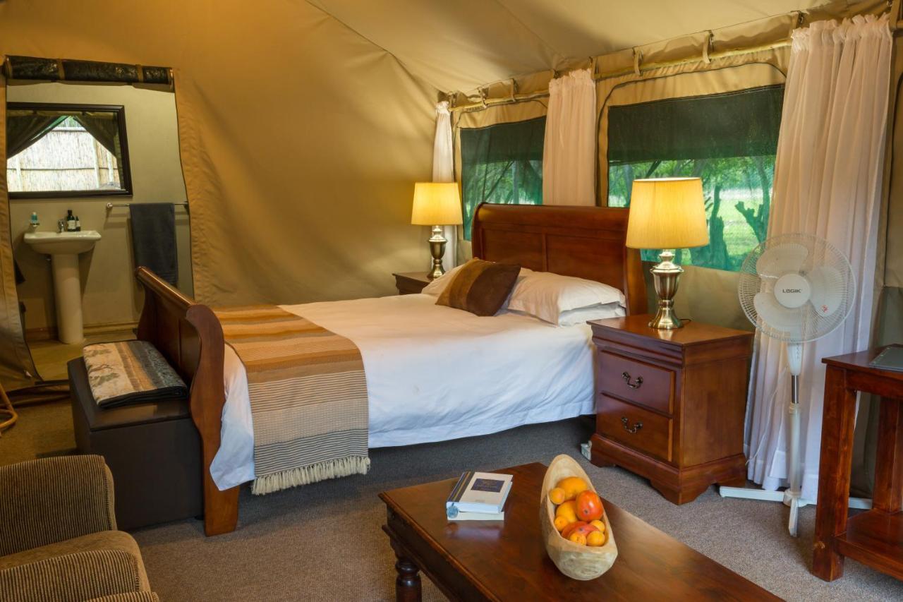 Harties Is Africa Safari Lodge Kosmos Exteriör bild